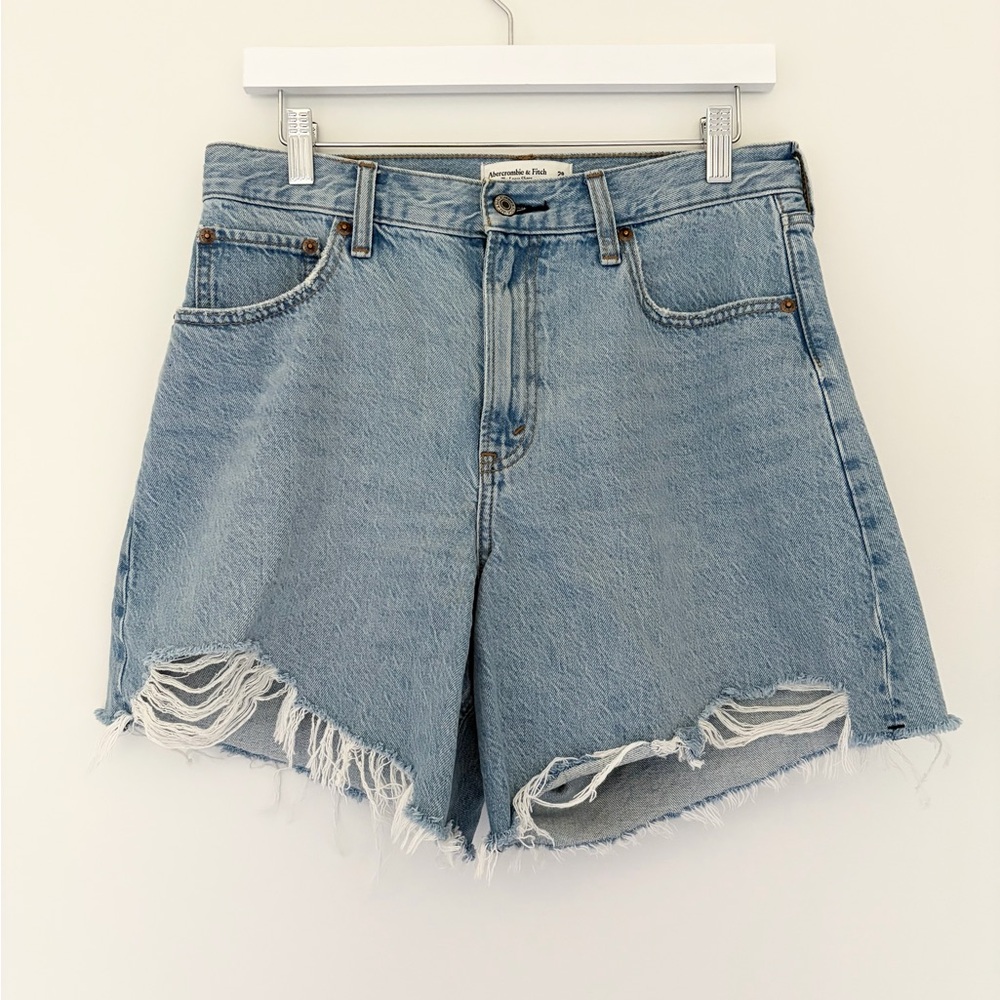 Abercrombie & Fitch High Rise Loose Shorts- Light Wash - Picture 8 of 11